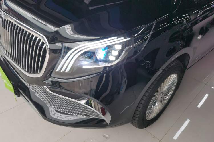 Used Mercedes-Benz Vito 2021 2.0T Elite Version 7 Seats Left Front Headlight