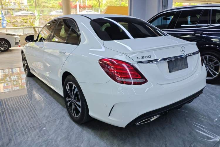 Used Mercedes-Benz C-Class 2017 Restyled C 200 Sport Edition Rear Left 45 Deg