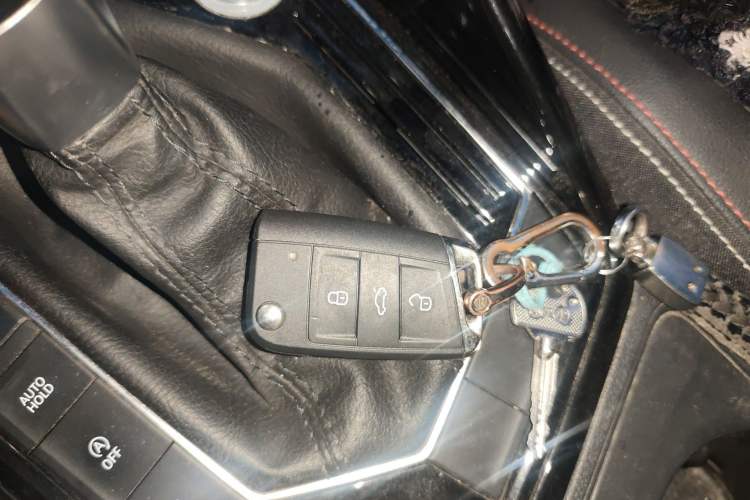 Used Volkswagen Tayron 2020 330TSI Two-Wheel Drive Luxury Smart Connectivity Version
