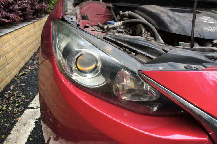 Used Mazda 3 Axela 2016 Sedan 1.5L Automatic Comfort Model Right Front Headlight