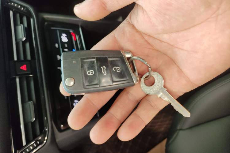 Used Volkswagen Tharu 2021 280TSI Two-Wheel Drive Comfort Edition Vehicle Key