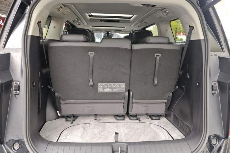 Used GAC Trumpchi M8 2024 Master Series 400T Prestige Edition Trunk