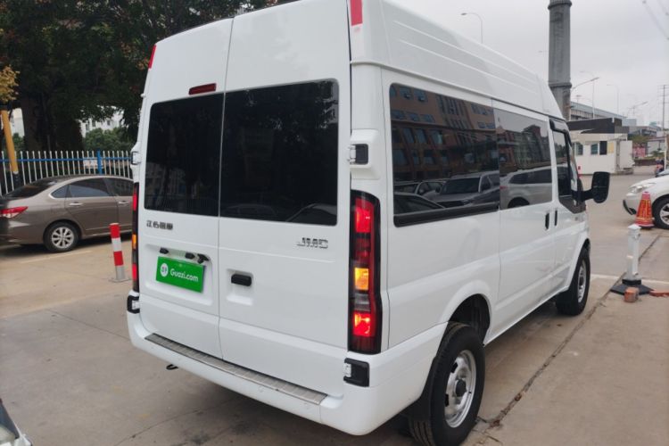 Used JMC Fushun 2025 2.0T 6MT Diesel Short-Wheelbase Mid-Roof Commercial Multi-Purpose Passenger Vehicle with 5/6 Seats
