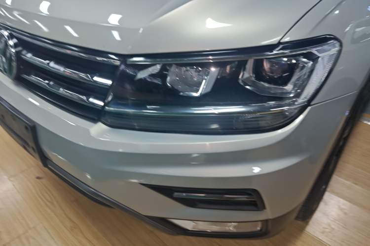 Used Volkswagen Tiguan L 2020 330TSI Automatic Two-Wheel Drive Panoramic Comfort Edition China VI Standard