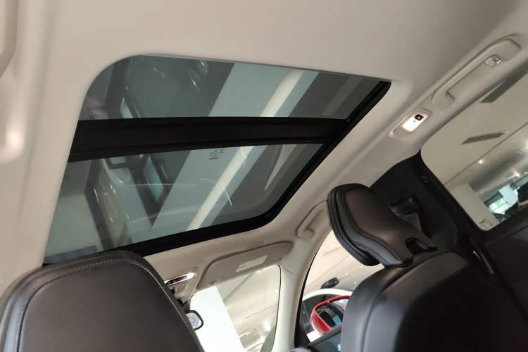 Used Volvo S60 New Energy 2021 T8 E-Drive Hybrid Four-Wheel Drive Smart Luxury Edition
