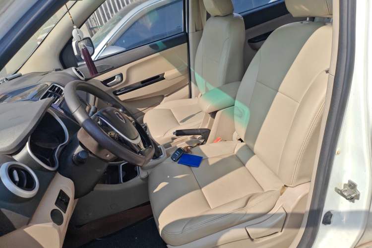 Used Jinbei 750 2015 1.5L Comfort Model
