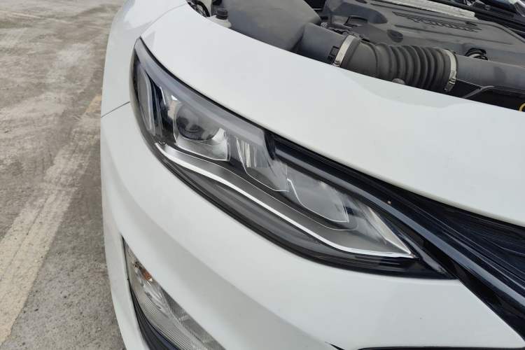 Used Chevrolet Malibu XL 2019 Redline 550T Automatic RuiLian Edition Right Front Headlight