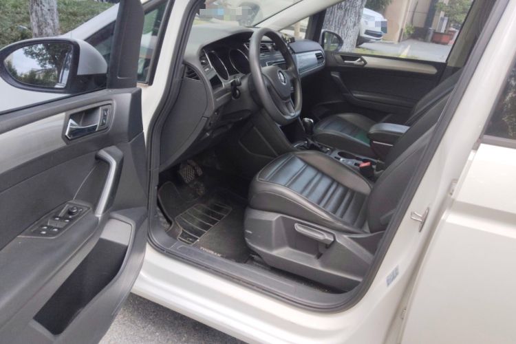 Used Volkswagen Touran 2018 Volkswagen Touran L 280TSI DSG Style Edition 7 Seats China V Emission Standard Driver Seat