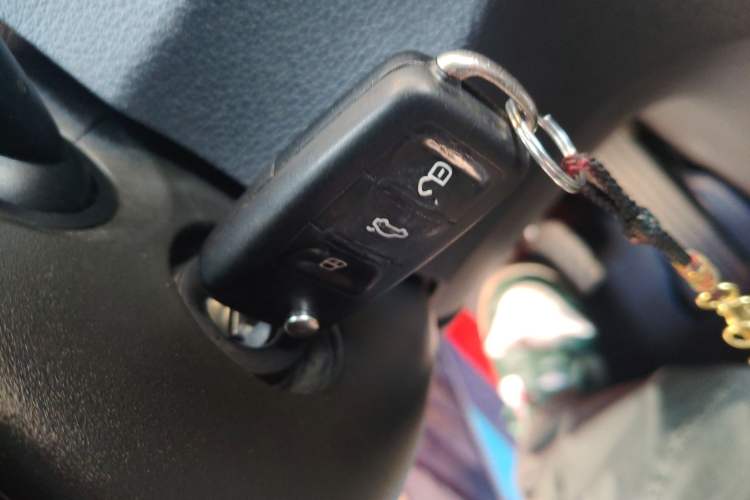 Used Volkswagen Touran 2013 1.4T DSG Comfort Edition 5-Seater