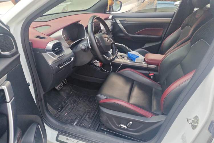 Used Geely Auto Coolray 2019 Sport Model 260T DCT Battle China V Standard
