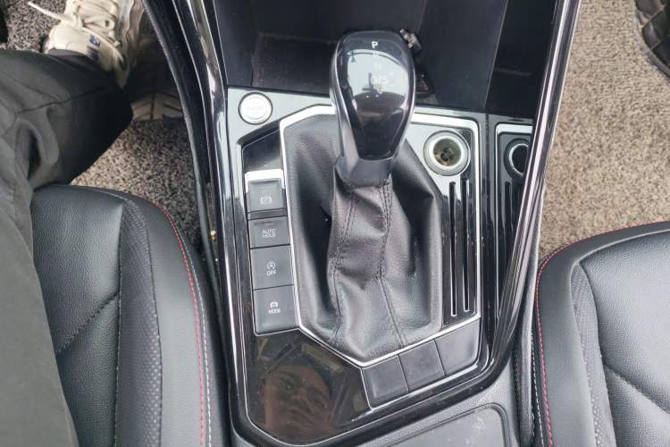 Used Volkswagen Tayron 2019 330TSI Two-Wheel Drive Luxury Model China VI Standard