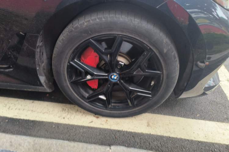 Used BMW i3 2022 eDrive 35 L
