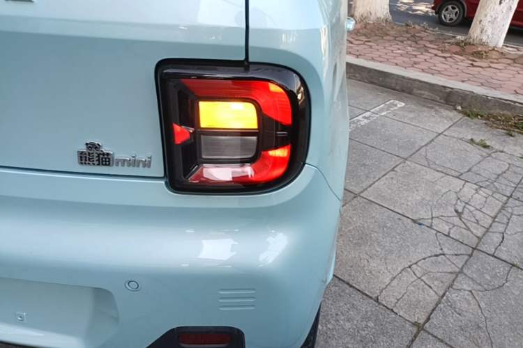 Used Geely Galaxy Panda 2024 Panda Mini 200km Endurance Bear