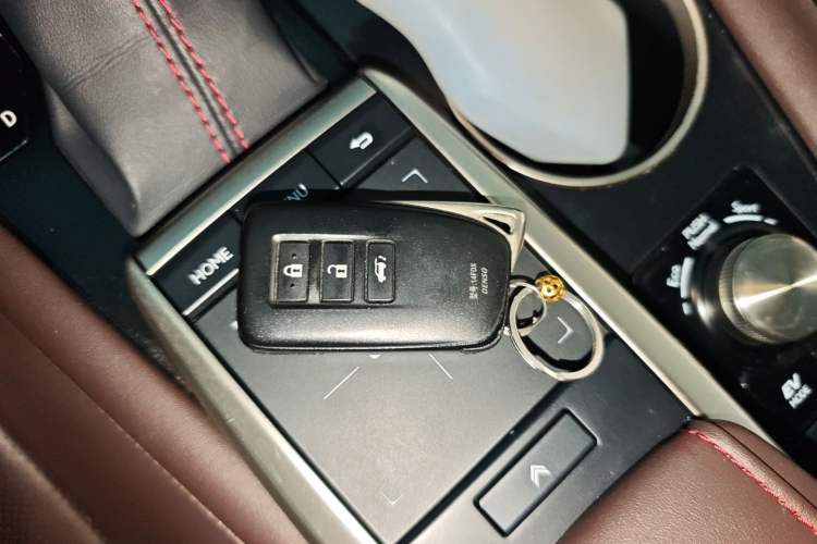 Used Lexus RX 2020 Revised Version 450hL Four-Wheel Drive Elegant Edition 7 Seats