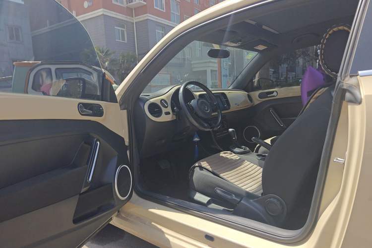 Used Volkswagen Beetle 2019 180TSI Collector's Edition Driver Seat