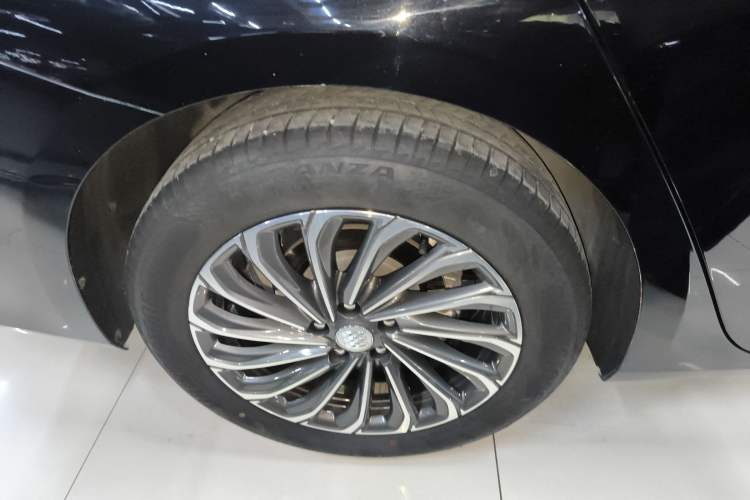 Used Buick LaCrosse 2023 28T Prestige Edition
