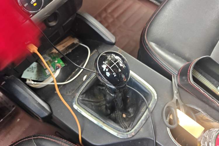 Used Geely Auto GX7 2015 Classic Edition 1.8L Manual Elite Model China V Standard