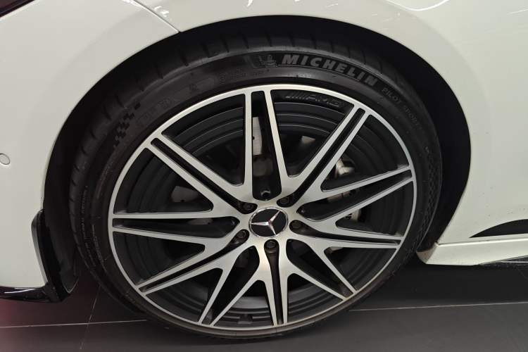 Used Mercedes-Benz C-Class AMG 2023 AMG C 43 4MATIC Estate Special Edition Exterior 4