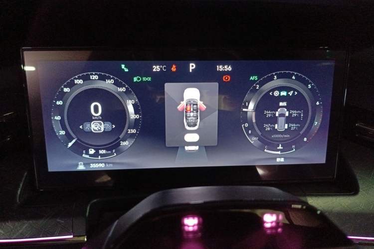 Used Lynk & Co 09 2021 2.0T Halo Six-Seater