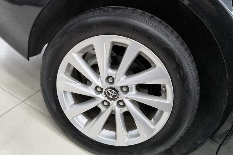 Used Toyota Camry 2023 2.0G Luxury Edition