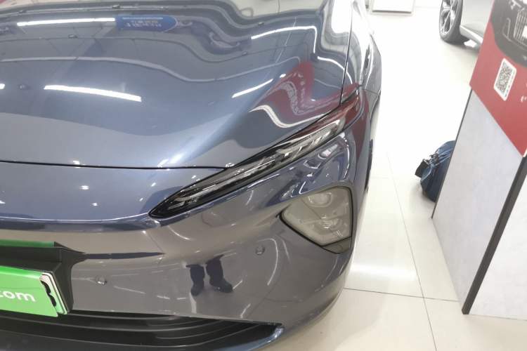 Used Nio ET7 2023 75 kWh Left Front Headlight