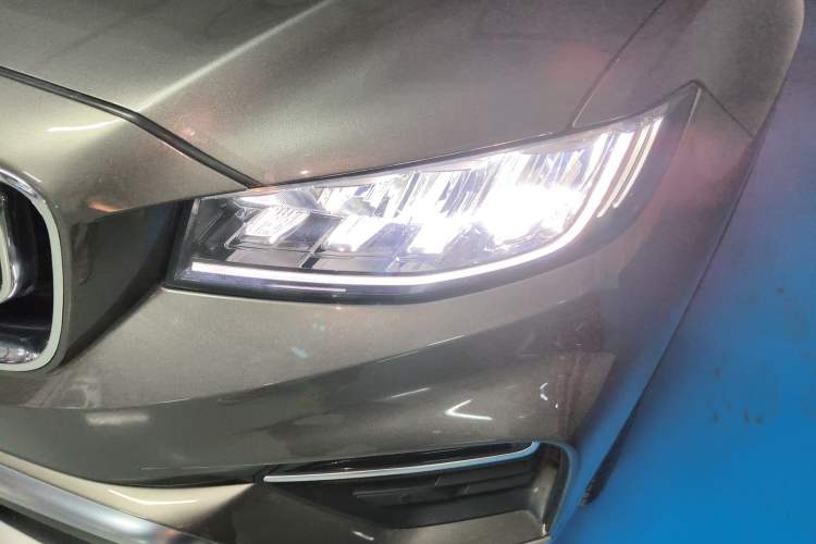 Used Geely Auto Emgrand X7 Sport 2020 1.8TD DCT Zhi Ling PRO