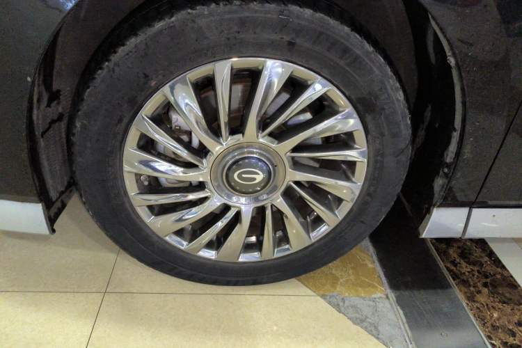 Used GAC Trumpchi M8 2023 Zongshi Series 400T Flagship Edition Left Front Wheel Hub