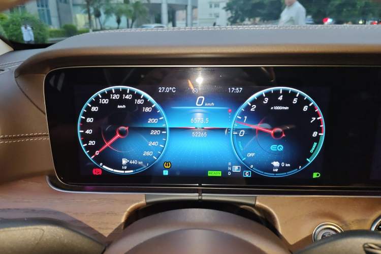 Used Mercedes-Benz E-Class New Energy 2021 E 350 e L Plug-in Hybrid Sedan