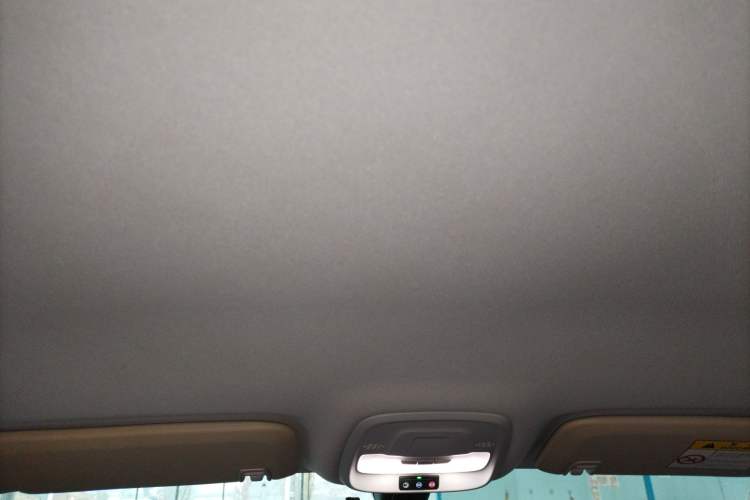 Used Buick Velite 6 2023 430km Range Commuter Version
