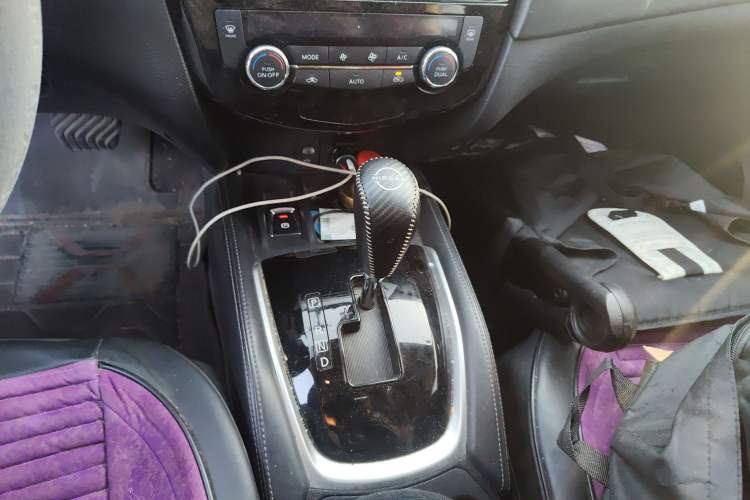 Used Nissan X-Trail 2022 2.0L Two-Wheel Drive Smart Connect Premium Edition
