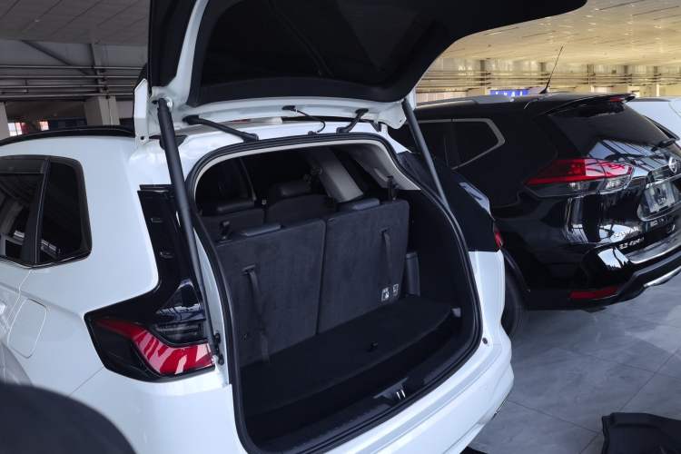 Used Honda Breeze 2023 240TURBO Two-Wheel-Drive Prestige Edition PRO 7-Seater
