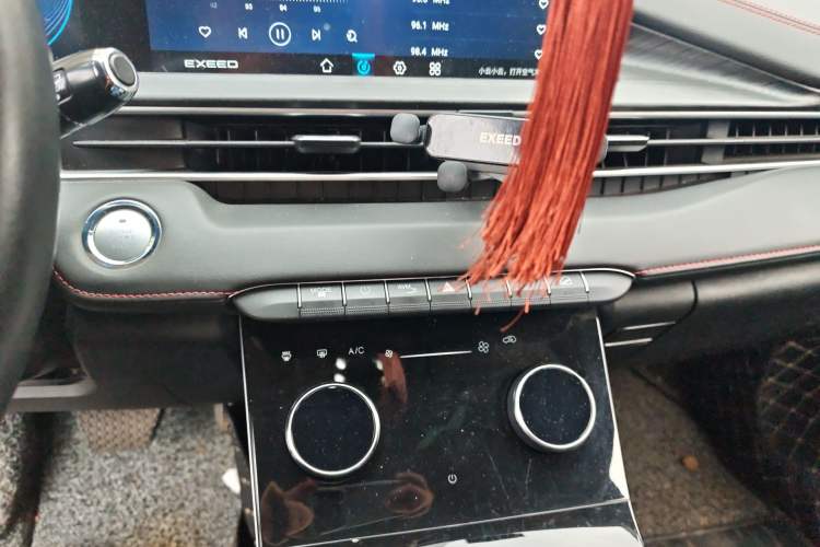 Used EXEED Zhuifeng 2022 Chasing the Waves Edition 1.5T CVT Wind-Chasing Edition Audio And AC Panel