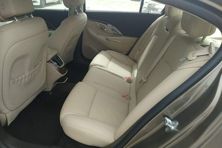 Used Buick LaCrosse 2013 2.4L SIDI Leading Comfort Version