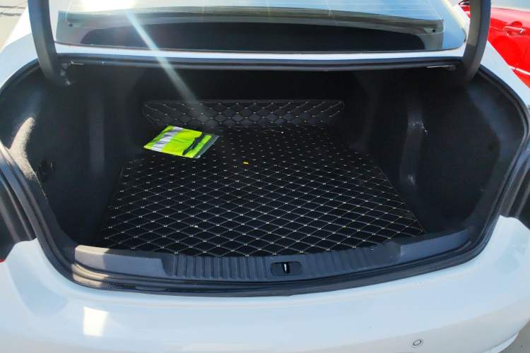 Used Buick Verano 2018 Sedan 15S Automatic Entry Model Trunk