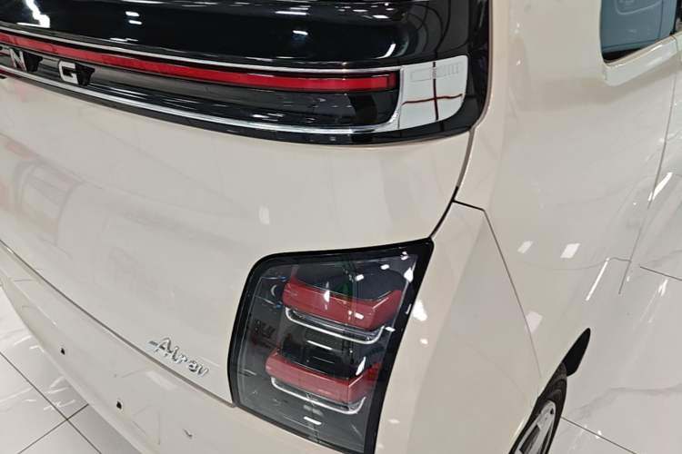 Used Wuling Air ev 2023 - Four Seats - Advanced Edition
