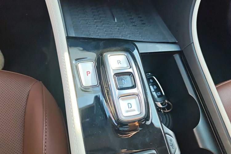 Used Hyundai Mistra 2021 270TGDi DCT TOP Flagship Edition Gear Lever