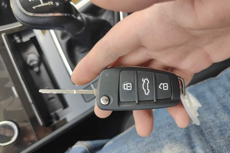 Used Chery Arrizo 5 2025 Excellence Version 1.5L Manual Fashion Edition
