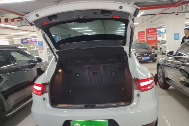 Used Porsche Macan 2018 Macan 2.0T