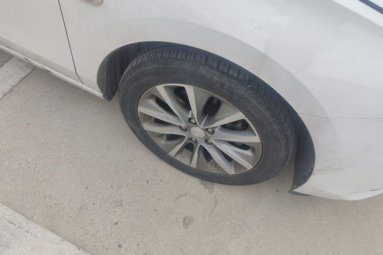 Used Buick GL6 2018 18T 6-Seater Prestige Model Right Front Wheel Hub