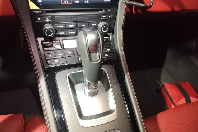Used Porsche 718 2022 Cayman T 2.0T Gear Lever