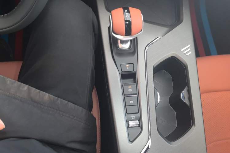 Used Changan X5 PLUS 2026 Model, Second Generation, 1.5T Transcendence PRO
