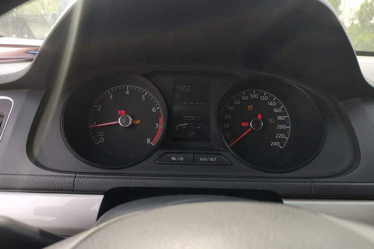 Used Volkswagen Lavida 2015 1.6L Manual Fashion Edition Instrument Cluster