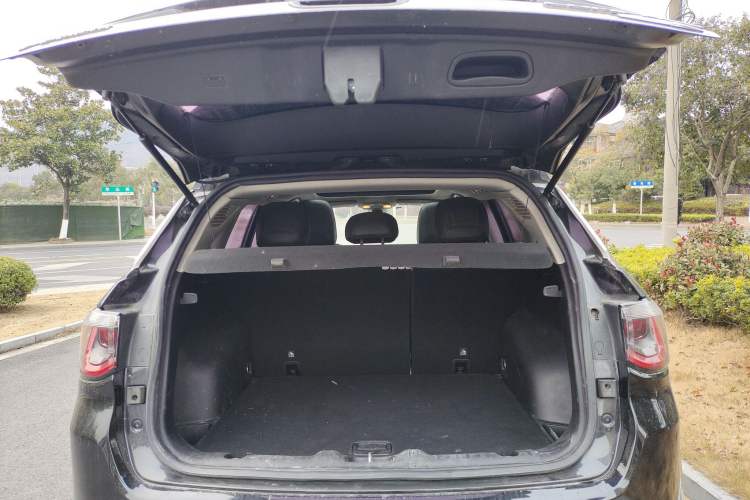 Used Jeep Compass 2017 200T Automatic Family Edition