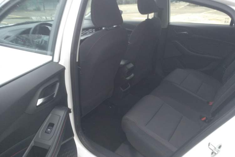 Used MG 5 2023 180 DVVT Manual Fashion Edition