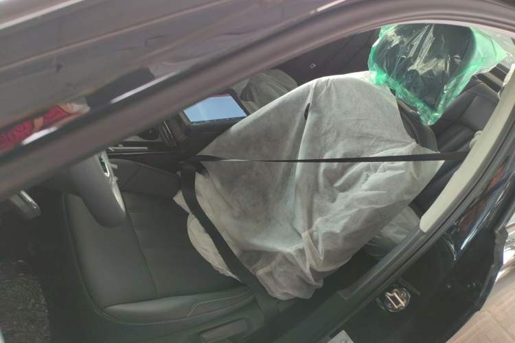 Used Volkswagen Passat New Energy 2025 430 PHEV Hybrid Business Edition Left Front Seat