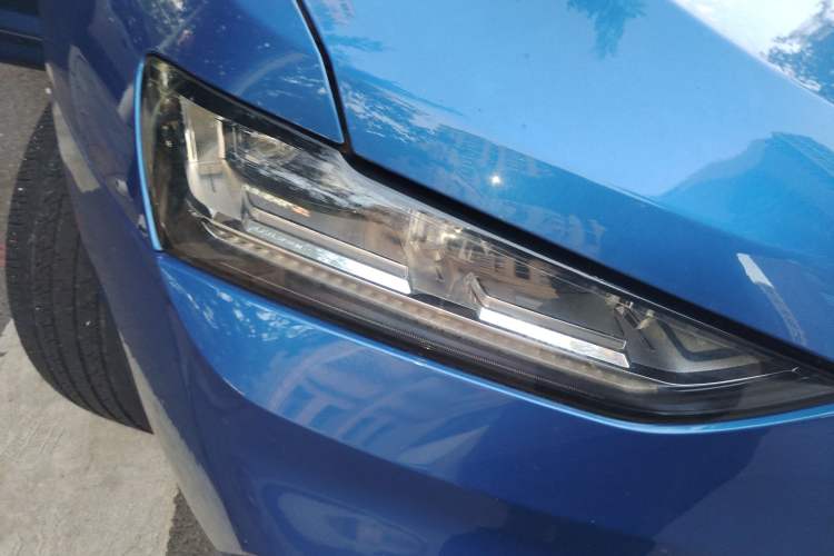 Used Wey VV7 2017 2.0T Flagship Model Right Front Headlight