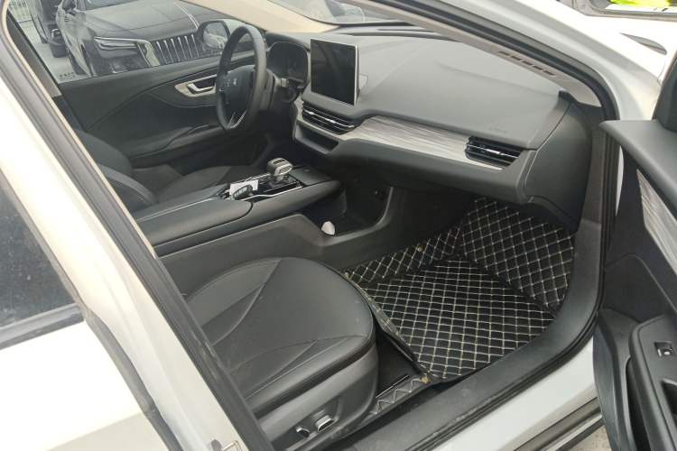 Used Hongqi E-QM5 2024 560km PLUS