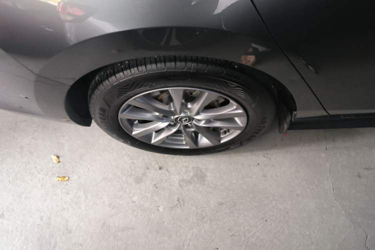 Used Mazda 3 Axela 2021 1.5L Automatic ZhiMei Edition Exterior 5