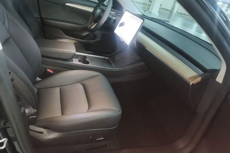Used Tesla Model 3 2022 Rear-Wheel-Drive Version