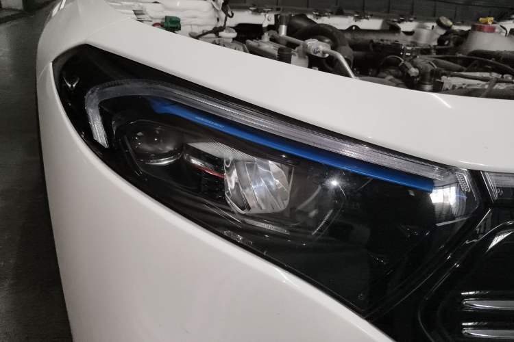 Used Mercedes-Benz EQB 2022 EQB 350 4MATIC First Edition Special Version Right Front Headlight